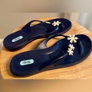 Oka b sandals medium/large Made in USA recyclable arch support flip flops